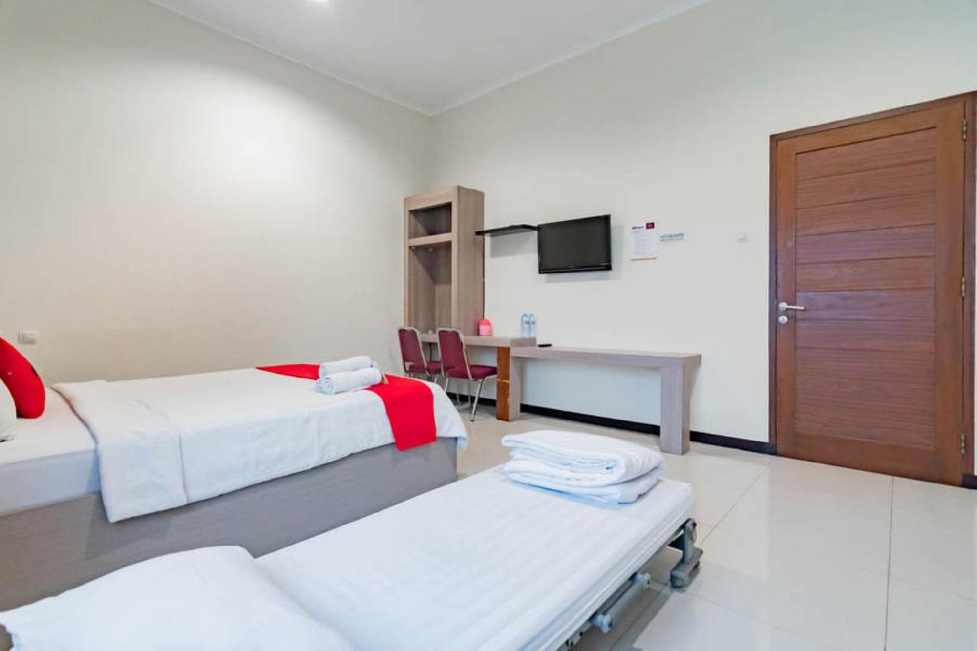 Reddoorz Near Lembang Park & Zoo 2 Hotell Eksteriør bilde