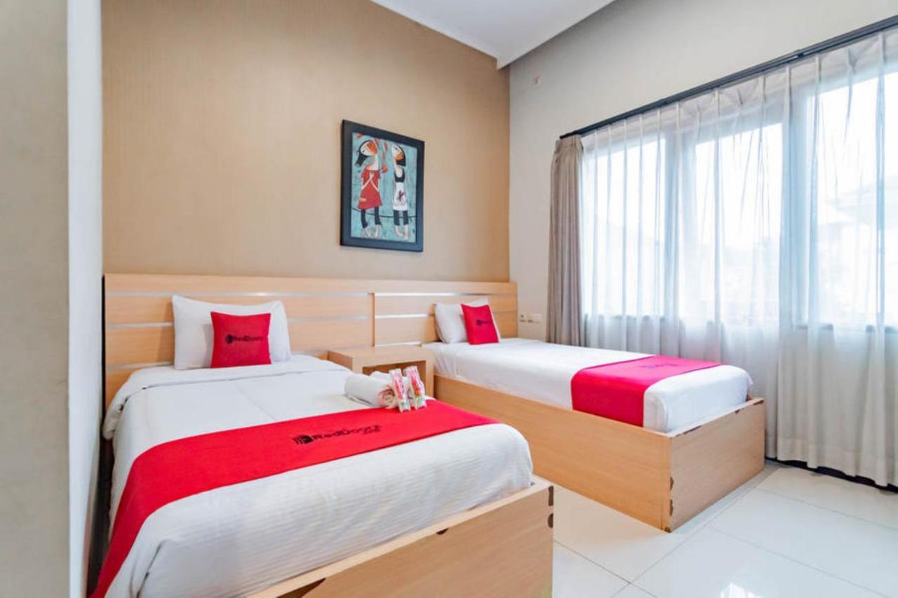 Reddoorz Near Lembang Park & Zoo 2 Hotell Eksteriør bilde